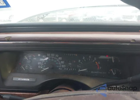 1996 Buick Park Avenue z USA, uszkodzony, nr VIN 1G4CW52K1TH636774